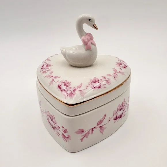 Heart Shaped Ceramic Trinket Box Swan Figurine Pink Floral Gold Trim Cottagecore - Picture 1 of 8